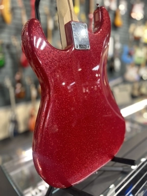 Squier FSR Bullet Strat Red Sparkle 5