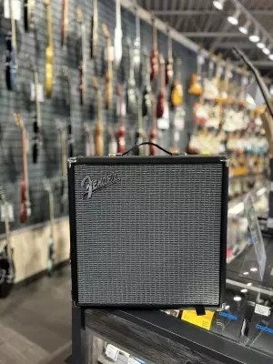 Fender Rumble 40 V3