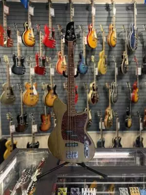 Ibanez - Talman 4 String Bass Walnut with Flatwounds