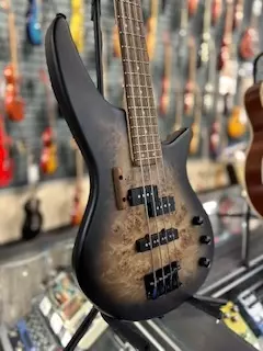 Jackson Spectra Bass Black Burst 2