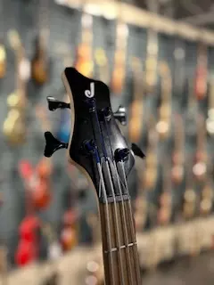 Jackson Spectra Bass Black Burst 3