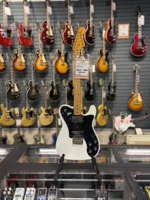 Squier - Classic Vibe 70s Tele Dlx with Upgraded Saddles