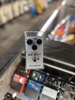 Electro-Harmonix Triangle Big Muff Pi Distortion/Sustainer Pedal