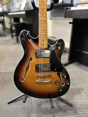 Squier Starcaster 2