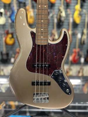 Fender Vintera Jazz Bass 2