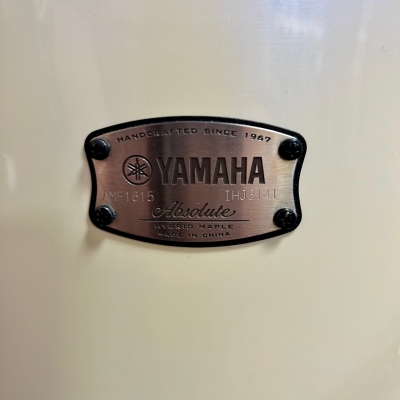 Yamaha Maple Custom 3-pc - Polar White 5
