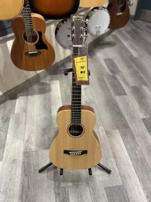 Martin Guitars - LX1