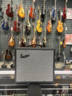 Supro 1610 Comet