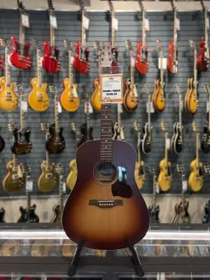Seagull Guitars - Entourage Autumn Burst Presys II
