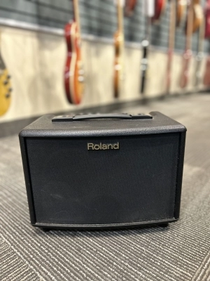 Roland - AC-33