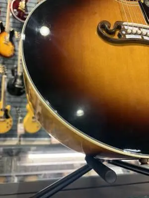 Gibson SJ-200 Original Vintage Sunburst 2
