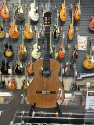 Almansa - A-436 Classical Red Cedar