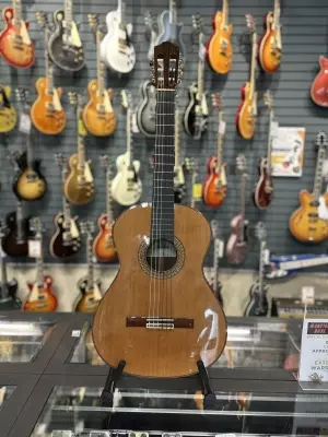 Almansa - A-436 Classical Red Cedar