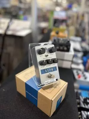 Universal Audio -1176 COMPRESSOR