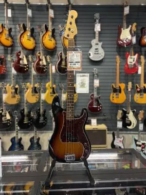 Fender - American Pro P-Bass with Drop D Tuner Key
