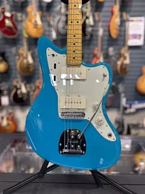 Fender American Professional II JazzMaster in Miami Blue 2