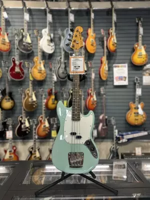 Squier Classic Vibe 60s Mustang Bass in Surf Green