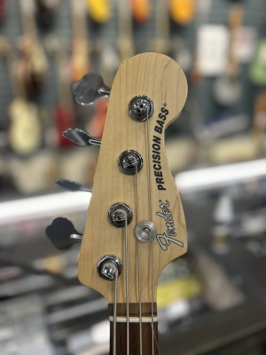 Fender American Performer Precision Bass 3