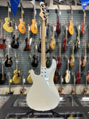 G&L USA SB-2 Cream 4