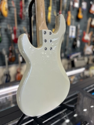 G&L USA SB-2 Cream 5