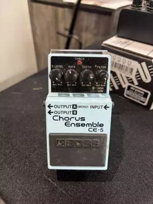 BOSS - CE-5 Stereo Chorus
