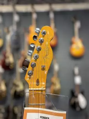 Fender Am Pro II Tele in Butterscotch Blonde 2