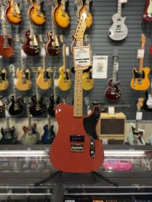 Fender - Noventa Tele in Ferrari Red