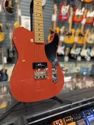 Fender - Noventa Tele in Ferrari Red 2