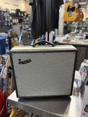 Supro 1696 RT Black Magick Reverb