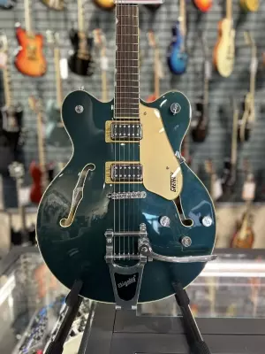 Gretsch Guitars EMTC G5622T Hollowbody 2