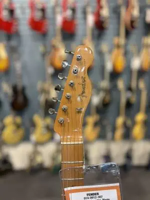 Fender - Noventa Tele MN in Vintage Blonde 2