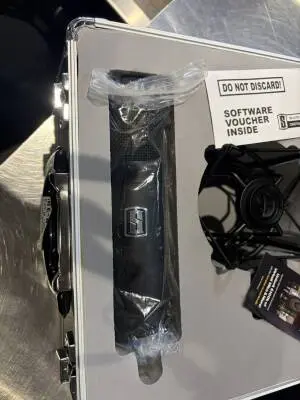 Slate Digital - ML-1 Mic w/ Case and Shockmount 2