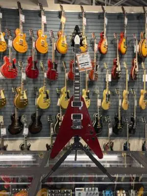 GIBSON FLYING V W/EVERTUNE