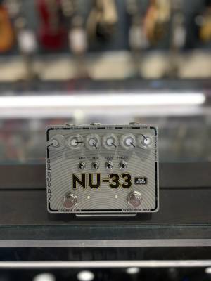 SolidGoldFX NU-33 Vinyl Engine Modulator Pedal | Long & McQuade
