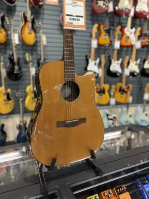 Fender GD-47SCE Dreadnought with Pickup 2