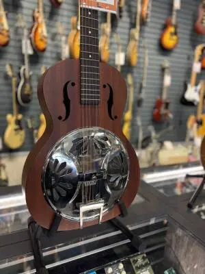 Gretsch Guitars - Resonator 2