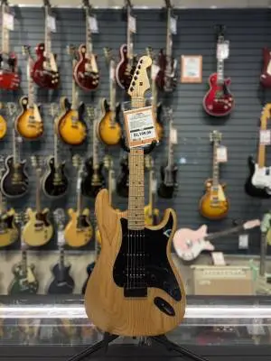 Fender - AM Pro II Sandblasted Strat HT