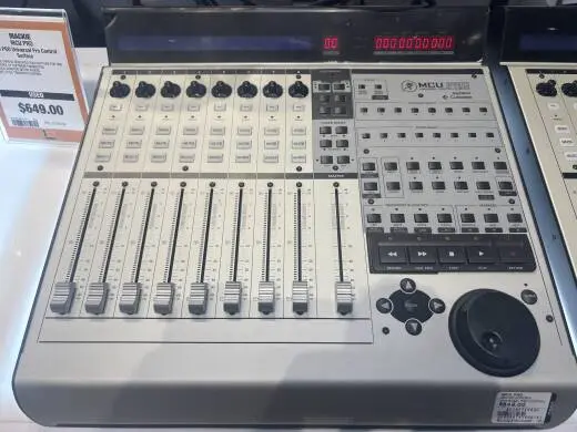 Store Special Product - Mackie - MCU PRO