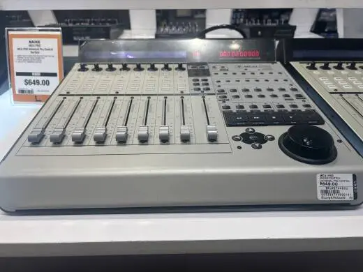 Store Special Product - Mackie - MCU PRO