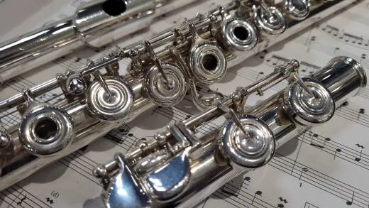 Yamaha Intermediate Flute - YFL362 2