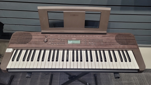 Yamaha Keyboard - PSRE360 B