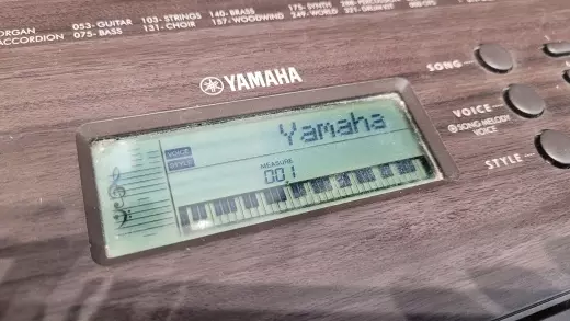 Yamaha Keyboard - PSRE360 B 2