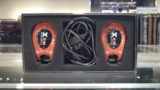 Store Special Product - Xvive Audio - XVIVE-U2/WOOD