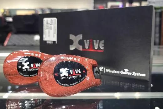 Store Special Product - Xvive Audio - XVIVE-U2/WOOD