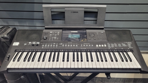 Yamaha Keybaord - PSRE463