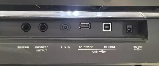 Yamaha Keybaord - PSRE463 2