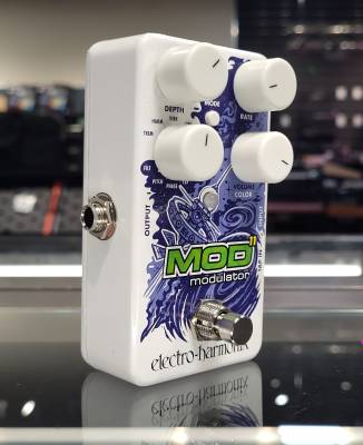 Electro-Harmonix MOD 11 Modulation Pedal | Long & McQuade