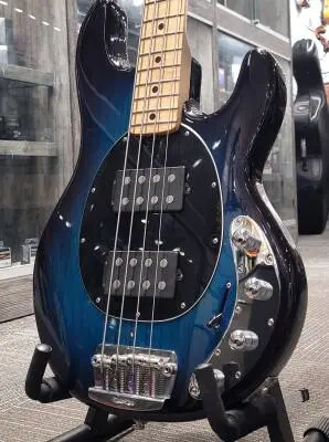 Ernie Ball Music Man - StingRay4 Special -107-76-20-01 (Pacific Blue Burst) 2