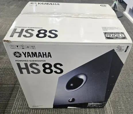 Yamaha - HS8S