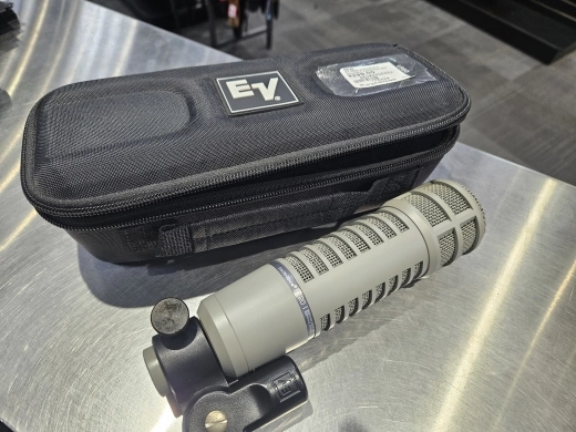 Electro-Voice - RE20 2